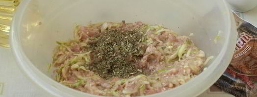 котлеты из индейки с кабачком. Шаг 5