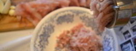 котлеты из щуки с салом. Шаг 3