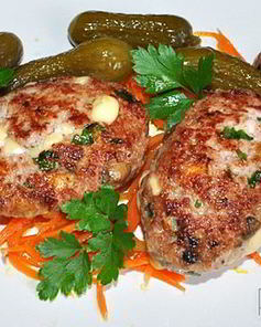 Котлеты мясные с грибами и сыром