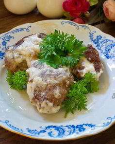 Котлеты под соусом Бешамель