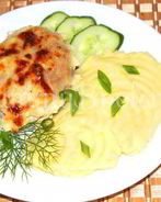 Котлеты под сырным соусом