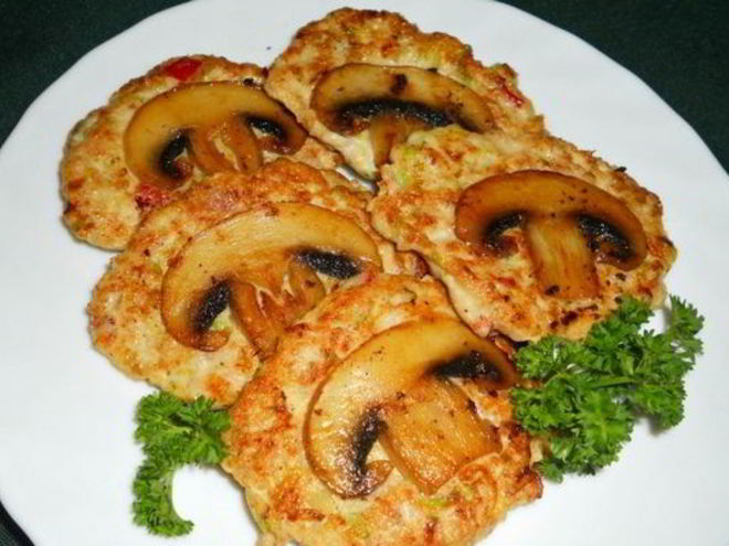 Рецепт куриных котлеток с овощами и грибами