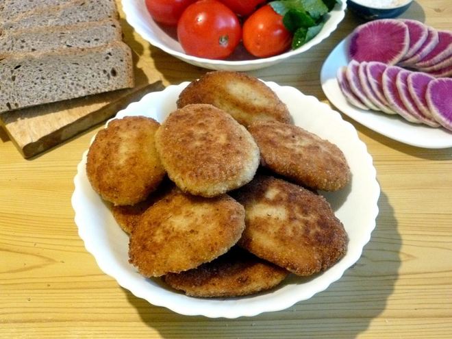 Рецепт рыбных котлет с манкой