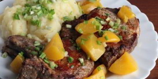 Свиная котлета на ребрышке