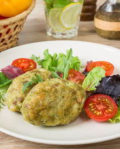 Запеченные куриные котлеты с песто