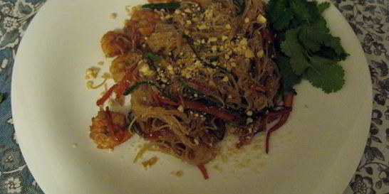 Лапша по-тайски с кешью