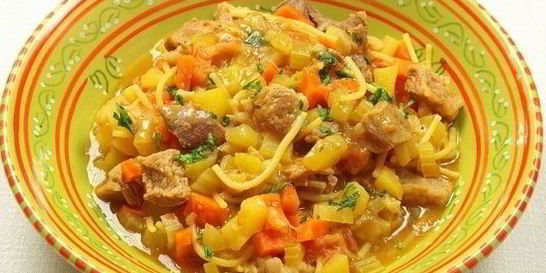 Лапша с говядиной и овощами