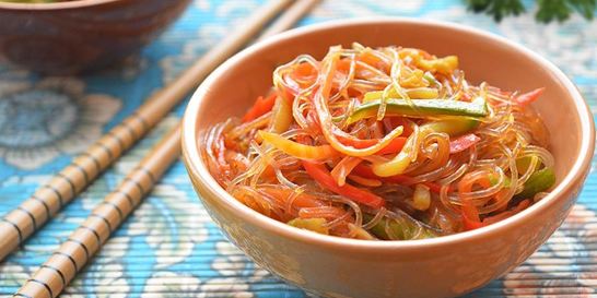 Лапша с овощами по-китайски