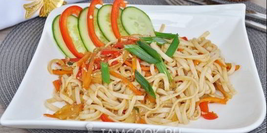 Лапша удон с овощами