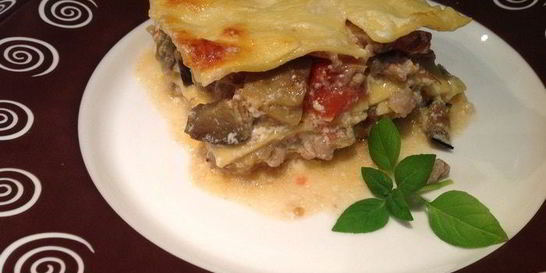Лазанья с баклажанами и индейкой