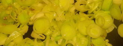 лазанья с грибами, луком-пореем и сыром чеддер. Шаг 3