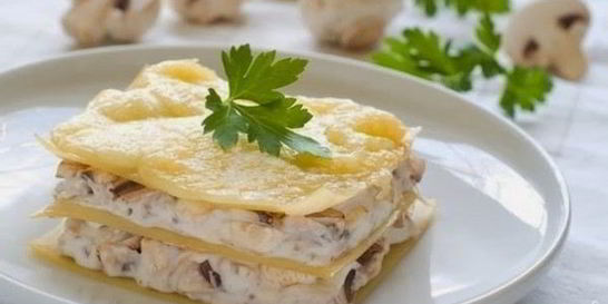 Лазанья с курицей и грибами