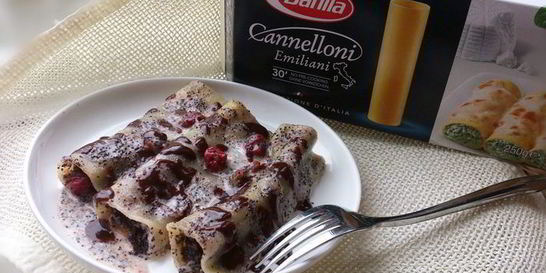 Каннеллони с маково-вишневой начинкой