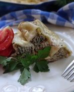 Каннеллони со шпинатом и креветками под соусом бешамель