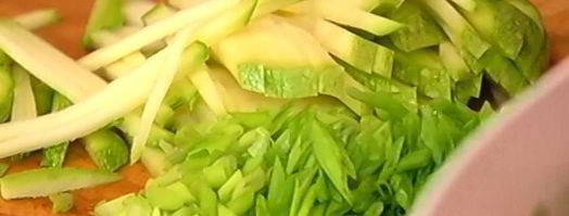 макароны-бабочки с цукини и креветками. Шаг 3