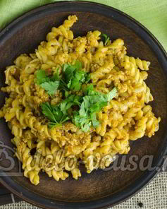 Макароны с фаршем и корицей