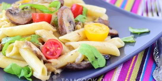 Макароны с грибами в сливочном соусе