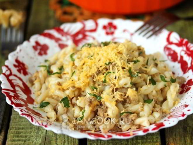 Рецепт макарон с мясным фаршем и сыром