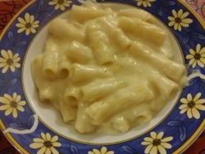 Рецепт молочных макарон с сыром