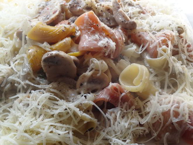 Рецепт пасты кампанелле с грибами в соусе из рокфора