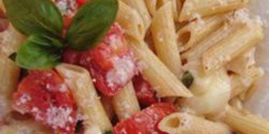 Паста с базиликом и сыром Бри