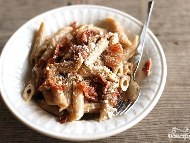 Рецепт пасты с беконом и пармезаном