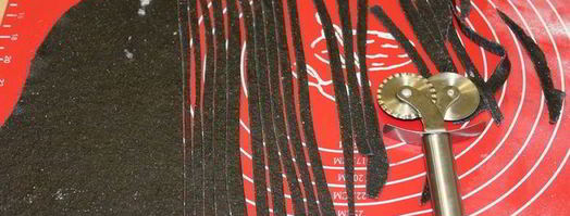 паста с чернилами каракатицы. Шаг 7