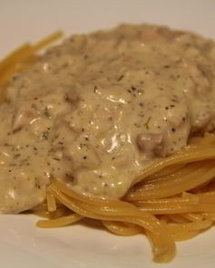 Паста с копченой курицей и плавленным сыром