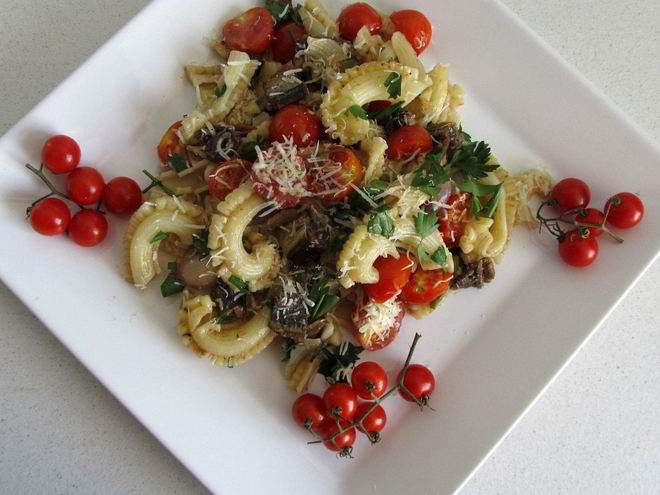 Рецепт пасты с копченой мойвой
