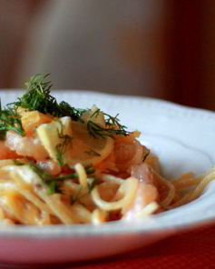 Паста с креветками в имбирно-сливочном соусе