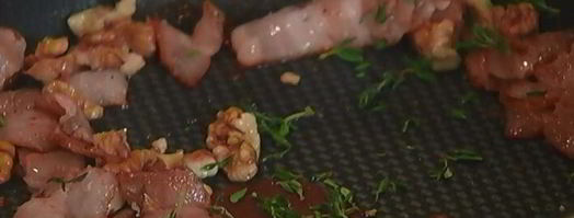 паста с орехами, беконом и тимьяном. Шаг 5