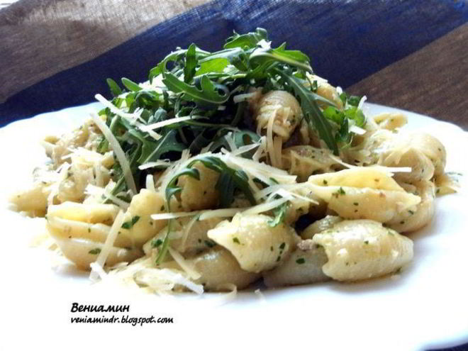 Рецепт пасты с песто из руколы и грецких орехов