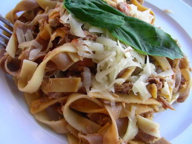 Рецепт пасты с соусом из тунца и томата