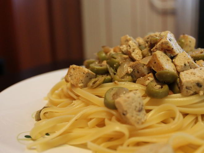 Рецепт пасты с тофу и оливками
