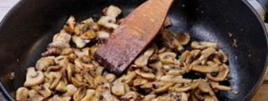 паста с ветчиной и грибами. Шаг 5