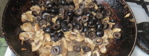 спагетти с грибами и маслинами. Шаг 2