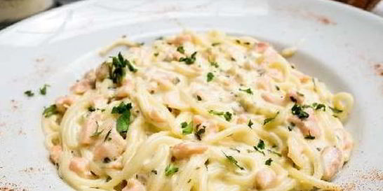 Спагетти с лососем