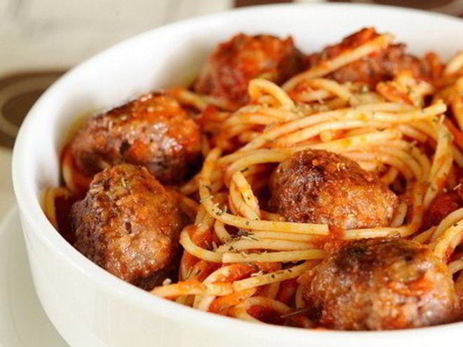 Рецепт спагетти с мясными шариками в томатном соусе