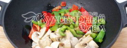 спагетти с овощами и соевым соусом. Шаг 2