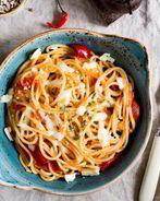 Спагетти с томатами и рикоттой