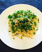 Спагетти с треской и копченым лососем