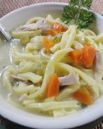 Тушеная лапша с курицей