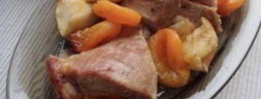 индейка с курагой и яблоками. Шаг 4