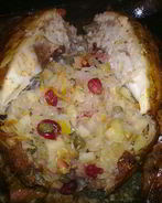 Курица фаршированная квашеной капустой