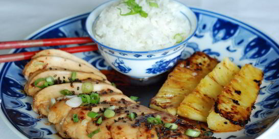 Курица по-филиппински с ананасами