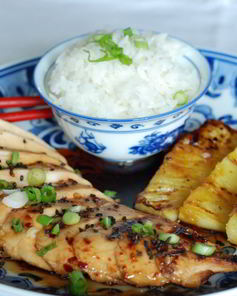 Курица по-филиппински с ананасами