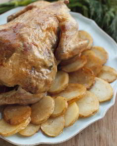 Курица с картофелем и зеленью