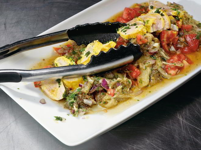 Рецепт курицы с печеными баклажанами и лимонным соусом