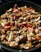 Курочка со сладким перцем и стручковой фасолью по-восточному