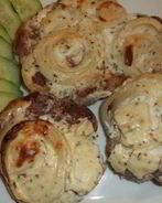 Мясо, запеченное в творожном соусе